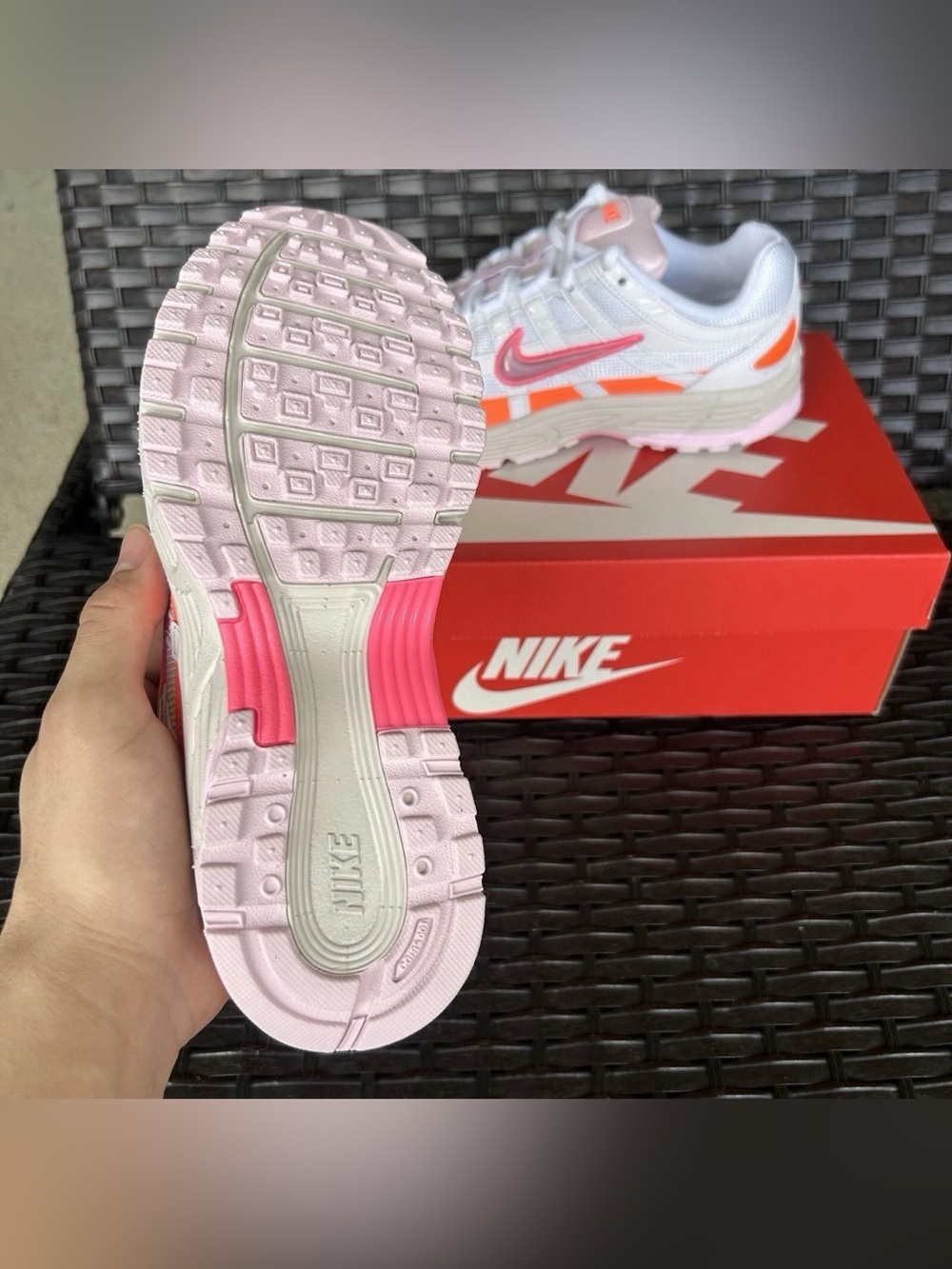 NIKE P-6000 DIGITAL PINK CRIMSON Size 6 WMNS - Picture 5 of 6